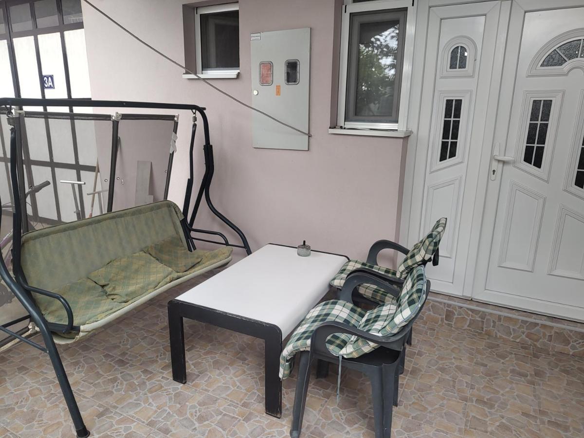 Apartman Anastasija Surčin Zewnętrze zdjęcie